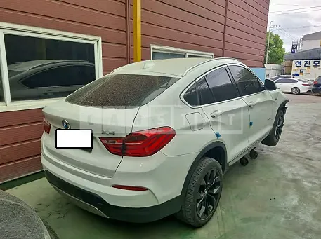 Photo 2 of 14: 2016 BMW X4 xDrive 20d, VIN WBAXX1105G0T35079 — Korean insurance auction