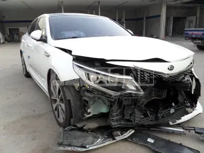 Photo 1 of 19: 2016 Kia K5 — Korean insurance auction