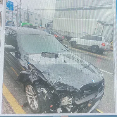 Photo 1 of 31: 2017 BMW 520d, VIN WBAJC310XHG465820 — Korean insurance auction