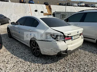 Photo 1 of 2: 2022 BMW 530e, VIN WBA51AG00NCJ34878 — Korean insurance auction