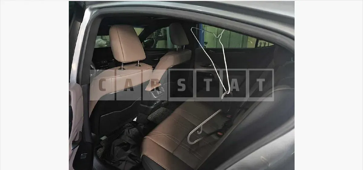 Photo 2 of 26: 2022 Lexus ES300h — Korean insurance auction