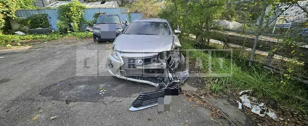 Photo 2 of 8: 2015 Lexus ES300h — Korean insurance auction