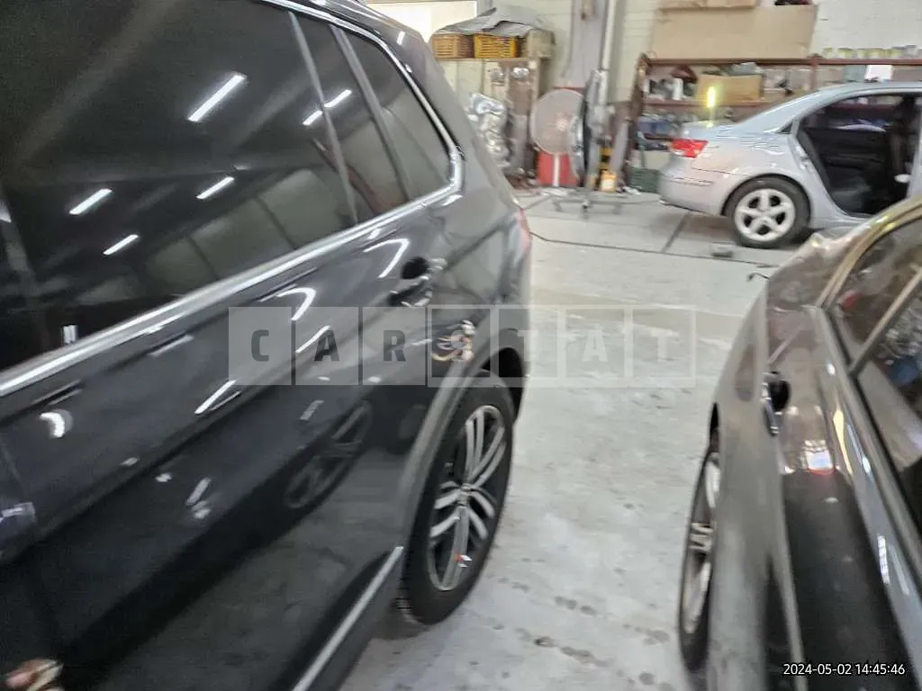 Photo 2 of 33: 2021 Volkswagen Tiguan 2.0 TDI — Korean insurance auction