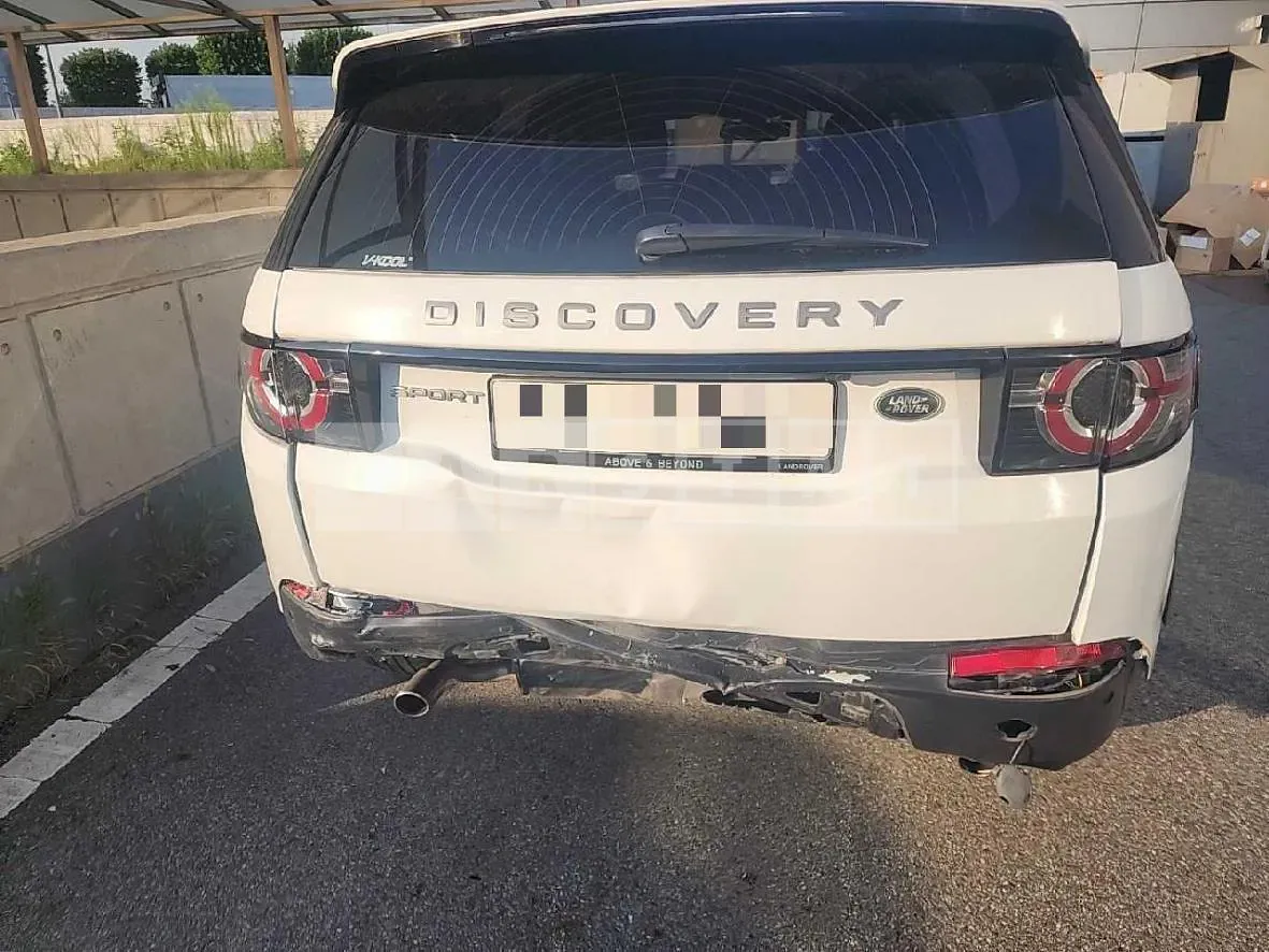Photo 2 of 15: 2016 Land Rover Discovery Sport 2.0d, VIN SALCA2BN7GH630858 — Korean insurance auction