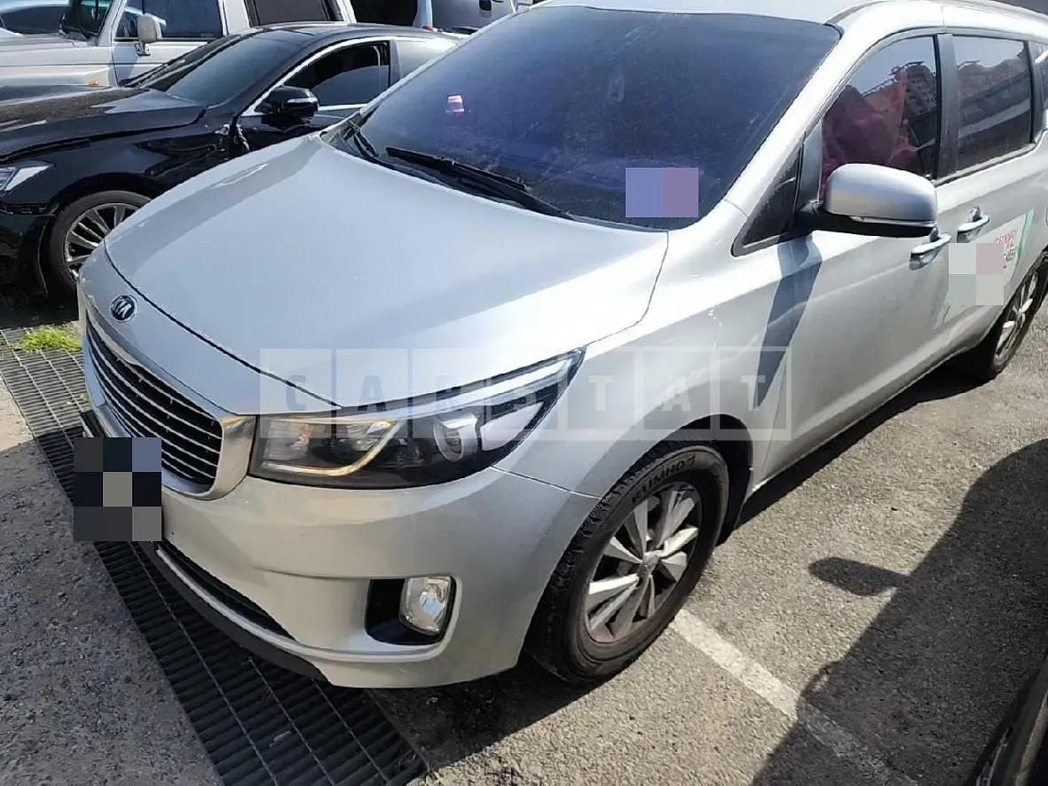 Photo 2 of 8: 2014 Kia Carnival, VIN KNHMF37ABFS014370 — Korean insurance auction