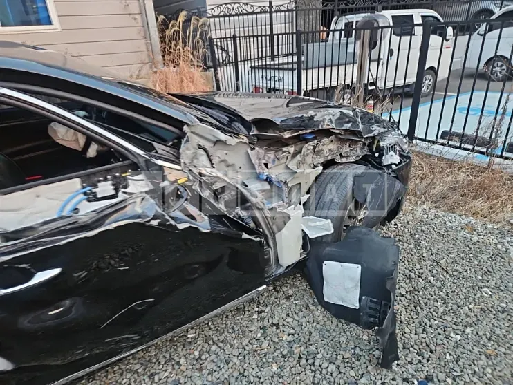 Photo 2 of 21: 2017 Genesis EQ900 5.0 — Korean insurance auction