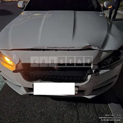 Photo 1 of 9: 2016 Jaguar XE 2.0d — Korean insurance auction