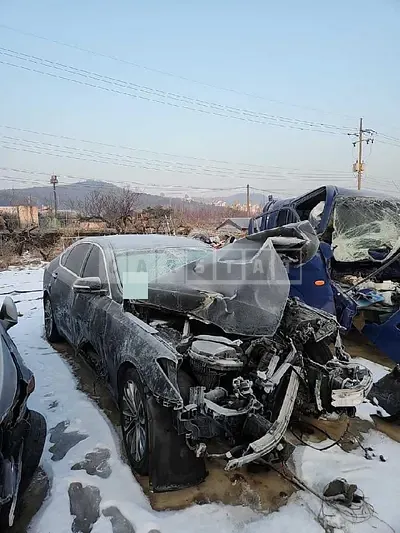Photo 1 of 7: 2015 Genesis Dh — Korean insurance auction