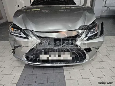 Photo 1 of 71: 2023 Lexus ES300h — Korean insurance auction