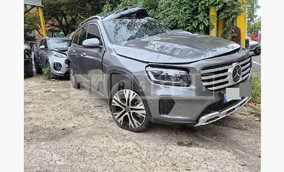 Photo 1 of 17: 2024 Mercedes-Benz GLB200 d — Korean insurance auction