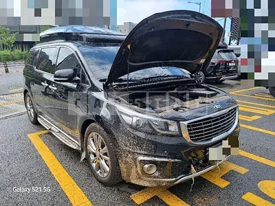 Photo 1 of 16: 2016 Kia Carnivals — Korean insurance auction