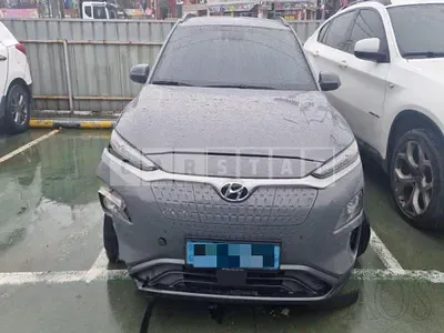 Photo 1 of 11: 2019 Hyundai Kona Electric, VIN KMHK381GFKU038267 — Korean insurance auction
