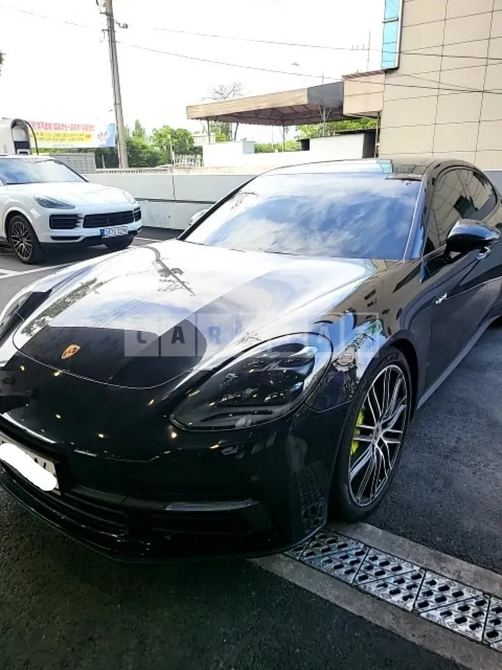 Photo 2 of 10: 2019 Porsche Panamera 4 e-Hybrid, VIN WP0AE2977KL123619 — Korean insurance auction