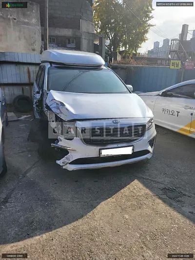 Photo 1 of 7: 2020 Kia Carnival High Limousine, VIN KNAME81ABLS645782 — Korean insurance auction