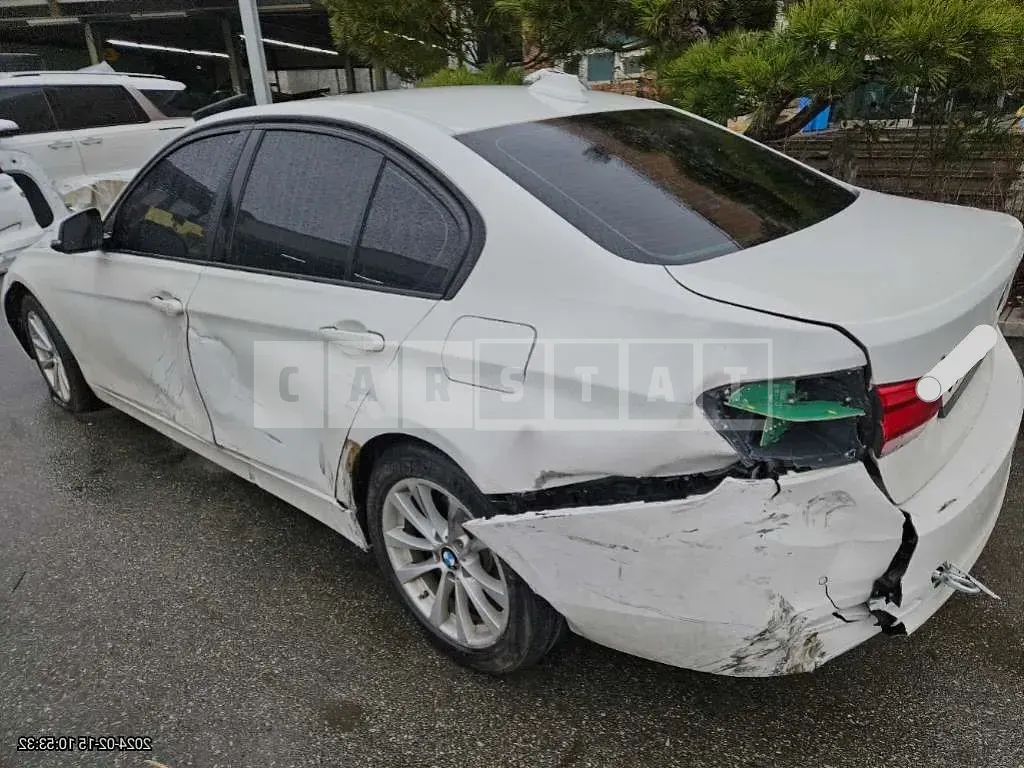 Photo 2 of 9: 2016 BMW 320d, VIN WBA8C5104GK640617 — Korean insurance auction
