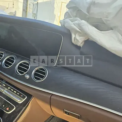 Photo 2 of 18: 2022 Mercedes-Benz E250 — Korean insurance auction