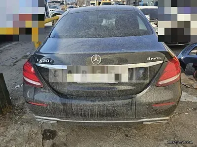 Photo 1 of 6: 2018 Mercedes-Benz E220 d 4Matic — Korean insurance auction