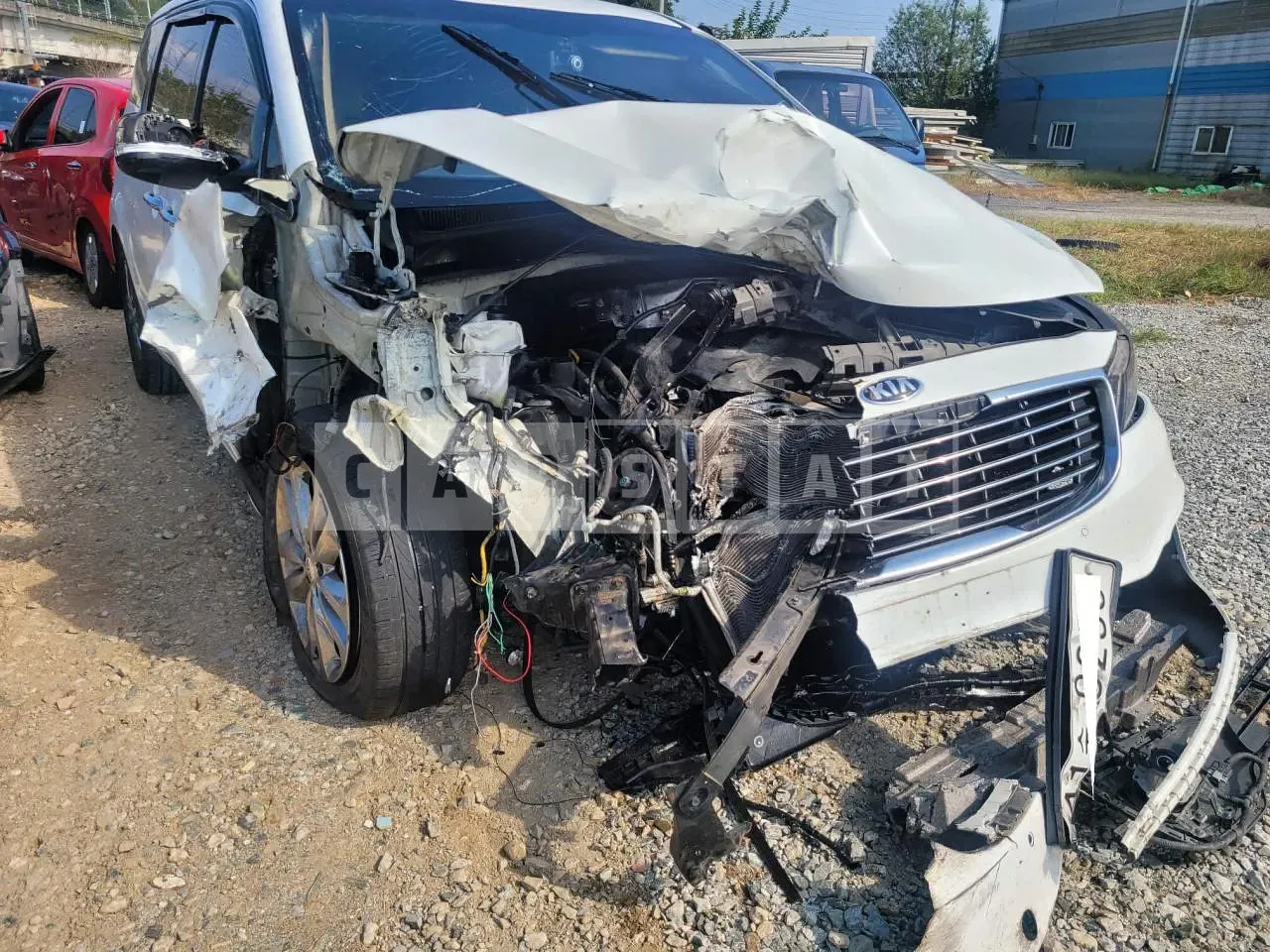 Photo 2 of 14: 2016 Kia Carnival, VIN KNAMC81ABHS292337 — Korean insurance auction