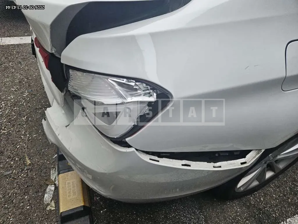 Photo 2 of 19: 2016 BMW 320d — Korean insurance auction