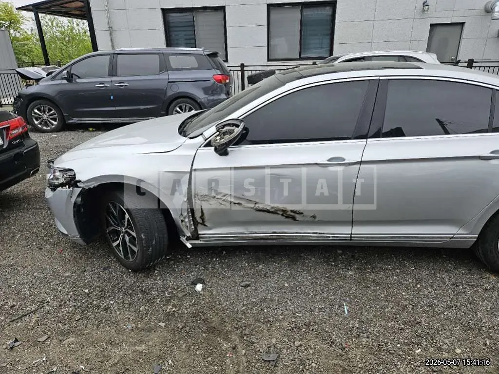 Photo 2 of 7: 2018 Volkswagen Passat GT 2.0 TDI — Korean insurance auction