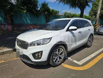 Photo 1 of 34: 2015 Kia Sorento 2.0 (4WD) — Korean insurance auction