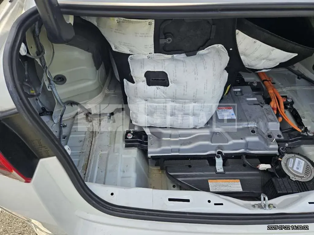 Photo 2 of 13: 2016 Kia K5 2.0 (Hybrid) — Korean insurance auction