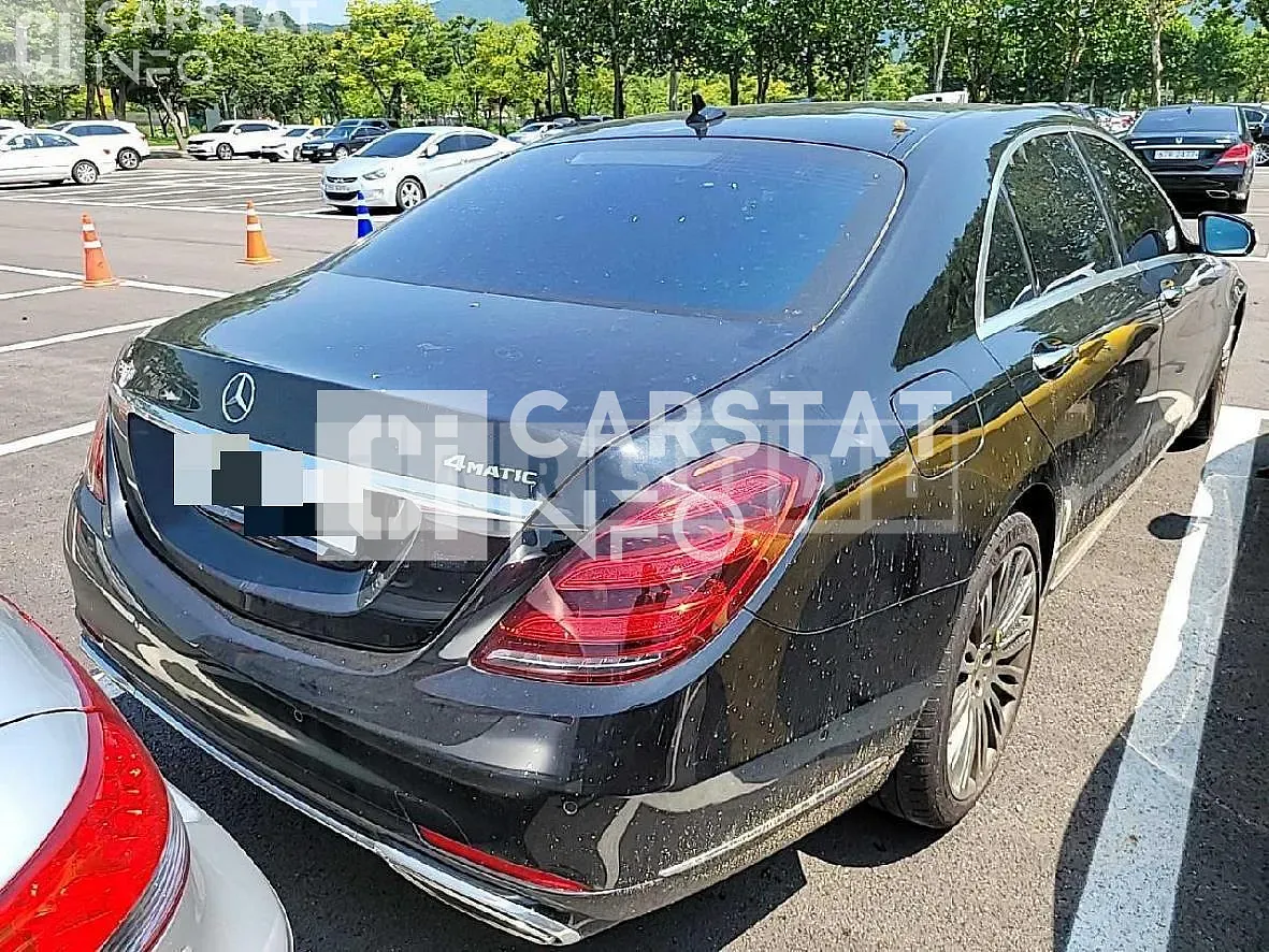 Photo 2 of 13: 2018 Mercedes-Benz S560 4Matic L, VIN WDDUG8GB0JA403884 — Korean insurance auction