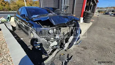 Photo 1 of 24: 2017 Kia K5 — Korean insurance auction