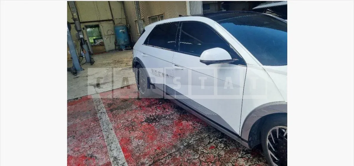 Photo 2 of 16: 2021 Hyundai IONIQ 5 Long Range — Korean insurance auction