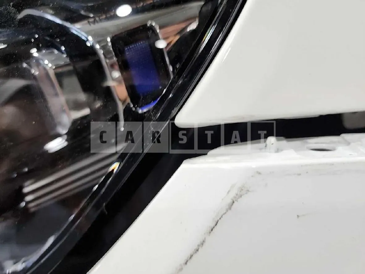 Photo 3 of 3: 2022 Mercedes-Benz (parts) E350 Headlamp, VIN W1KZF8GB8NB065210 — Korean insurance auction