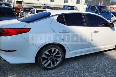 Photo 1 of 8: 2015 Kia K5, VIN KNAGM419BFA606367 — Korean insurance auction