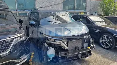 Photo 1 of 21: 2023 Kia Carnival 2.2, VIN KNANE81BBPS334427 — Korean insurance auction