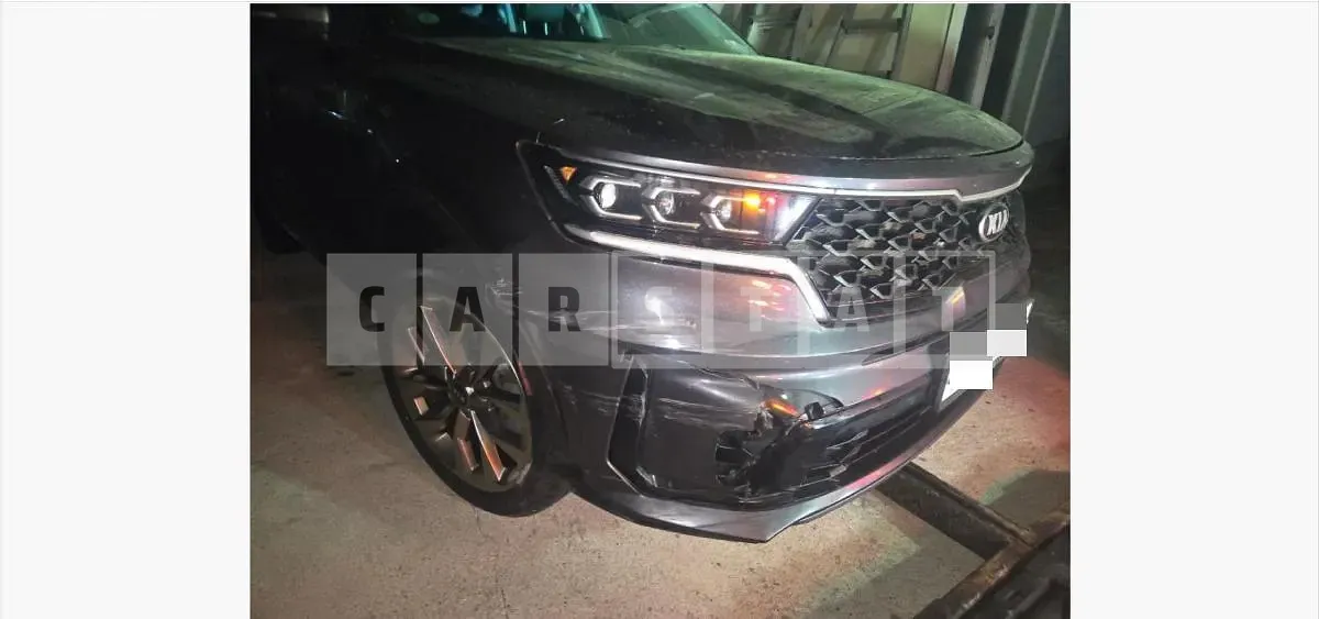 Photo 2 of 10: 2021 Kia Sorento — Korean insurance auction