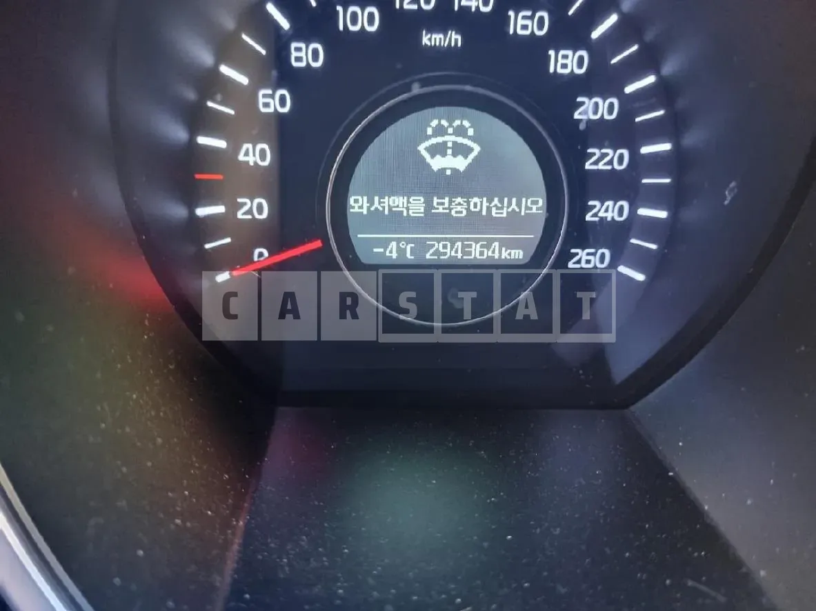 Photo 2 of 8: 2014 Kia K5, VIN KNAGN418BFA562853 — Korean insurance auction