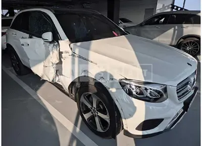 Photo 1 of 18: 2018 Mercedes-Benz GLC220d 4Matic — Korean insurance auction