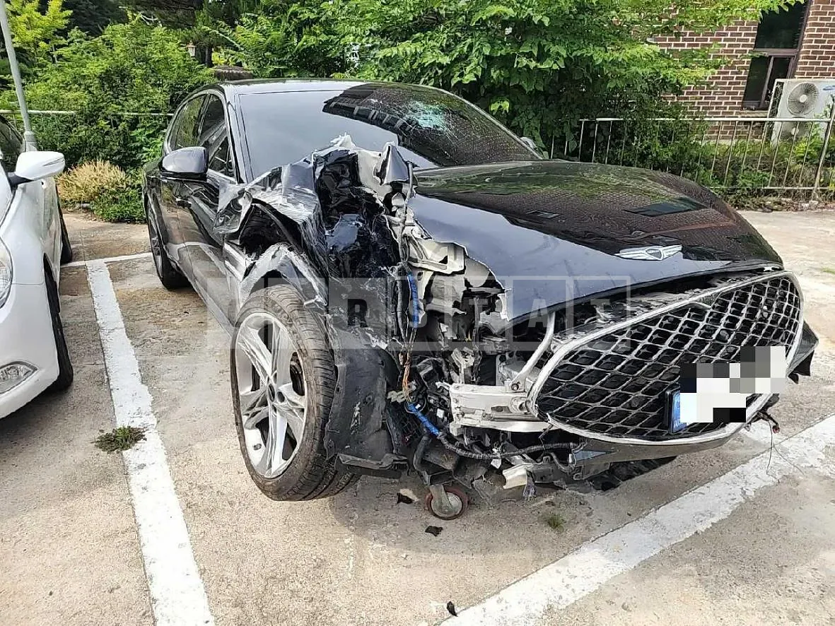Photo 2 of 72: 2022 Genesis G90 3.5T — Korean insurance auction