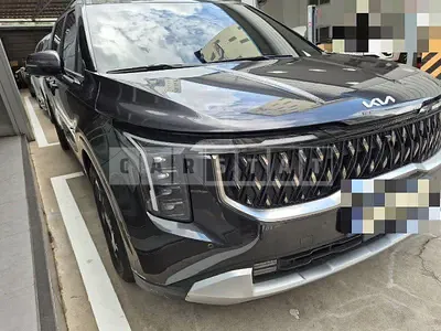 Photo 1 of 11: 2024 Kia Carnivals — Korean insurance auction