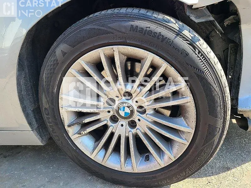 Photo 2 of 11: 2015 BMW 520d xDrive, VIN WBA5E7109FG152502 — Korean insurance auction