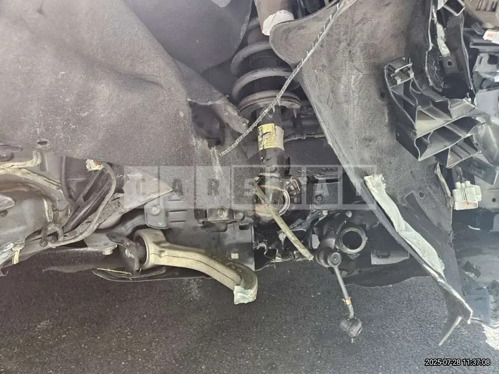 Photo 2 of 12: 2019 Genesis G90 3.8 — Korean insurance auction