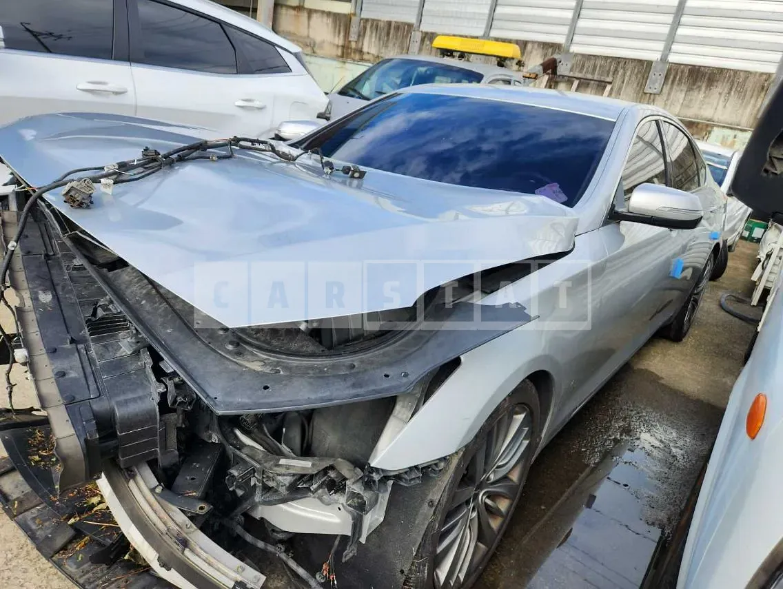 Photo 2 of 6: 2016 Genesis Dh — Korean insurance auction