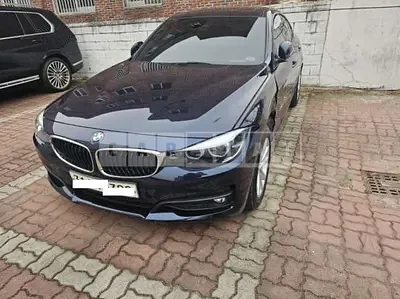 Photo 1 of 19: 2018 BMW 320d GranTurismo, VIN WBA8T3103JG804907 — Korean insurance auction