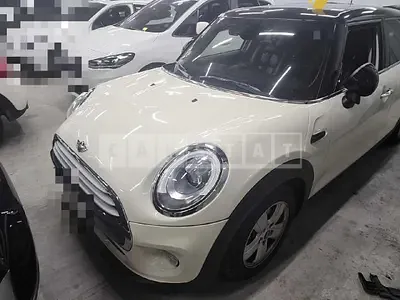 Photo 1 of 24: 2015 MINI Mini-Ku D Five-Door — Korean insurance auction