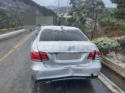 Photo 1 of 4: 2015 Mercedes-Benz E300 4Matic, VIN WDDHF8BB8FB139326 — Korean insurance auction