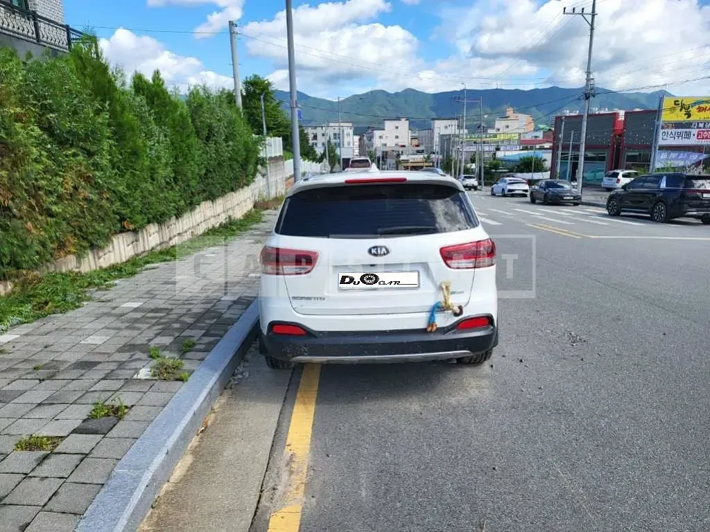 Photo 2 of 11: 2015 Kia Sorento, VIN KNAPK81ABFA110350 — Korean insurance auction