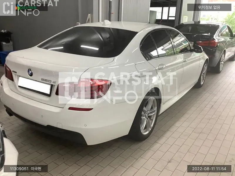 Photo 2 of 6: 2016 BMW 520d xDrive, VIN WBA5E7108GG564251 — Korean insurance auction