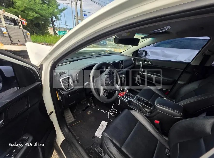 Photo 2 of 11: 2017 Kia Sportage 1.7 — Korean insurance auction