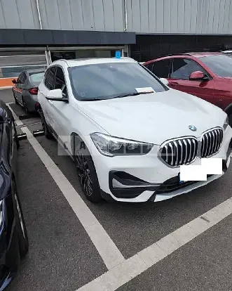 Photo 2 of 26: 2022 BMW X1 xDrive 20i, VIN WBA11DG02N5V29729 — Korean insurance auction