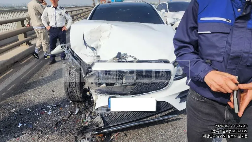 Photo 2 of 13: 2020 Mercedes-Benz E350 4Matic — Korean insurance auction
