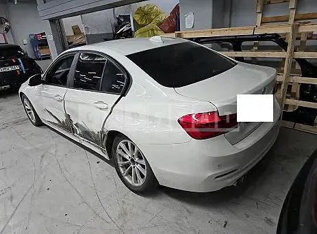 Photo 2 of 10: 2016 BMW 320d — Korean insurance auction