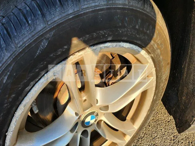 Photo 2 of 26: 2016 BMW 520d xDrive, VIN WBA5E7103GG563508 — Korean insurance auction